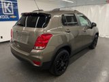Used 2022 Chevrolet Trax LT w/ Sport Edition image 2