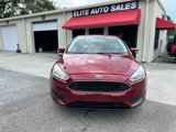 Used 2017 Ford Focus SE image 4
