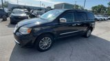 Used 2014 Chrysler Town & Country Touring-L w/ Driver Convenience Group image 6