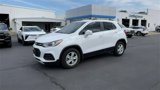 Used 2018 Chevrolet Trax LT w/ LT Convenience Package image 4