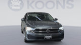 Used 2022 Volkswagen Jetta SE image 4