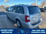 Used 2011 Chrysler Town & Country Touring image 5