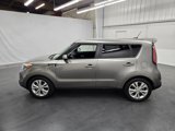 Used 2015 Kia Soul + image 2