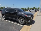 Used 2021 Chevrolet Traverse LT image 2