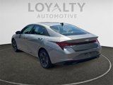 Used 2023 Hyundai Elantra SEL image 3