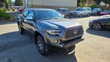 Used 2022 Toyota Tacoma Limited image 3