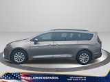 Used 2017 Chrysler Pacifica Touring-L image 4