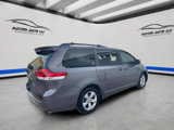 Used 2012 Toyota Sienna LE image 6