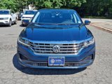 Certified 2020 Volkswagen Passat 2.0T R-Line image 3