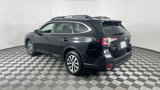 Used 2022 Subaru Outback Premium image 6