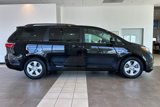 Used 2017 Toyota Sienna LE image 3