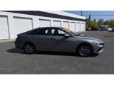 Used 2024 Hyundai Elantra SEL image 4