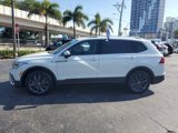 Used 2022 Volkswagen Tiguan SE w/ Panoramic Sunroof Package image 2