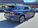 Used 2022 Toyota Highlander XLE image 3