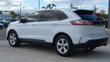 Used 2020 Ford Edge SE image 3