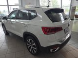 Certified 2024 Volkswagen Taos SE image 6