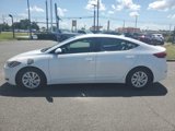 Used 2017 Hyundai Elantra SE image 2