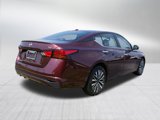 Used 2024 Nissan Altima 2.5 SV image 3