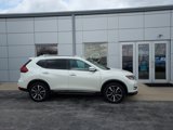 Used 2017 Nissan Rogue SL w/ SL Premium Package image 2