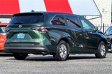Used 2024 Toyota Sienna LE image 4