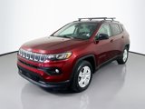 Used 2022 Jeep Compass Latitude image 3