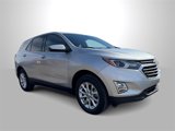 Used 2018 Chevrolet Equinox LT image 2
