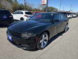 Used 2019 Dodge Charger SXT image 2