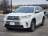 Used 2018 Toyota Highlander XLE image 3