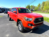 Used 2016 Toyota Tacoma TRD Off-Road image 2