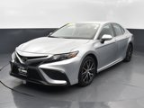 Used 2022 Toyota Camry SE image 3