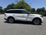 Used 2022 Lincoln Aviator AWD w/ Premium Package image 2
