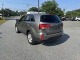 Used 2014 Kia Sorento LX image 3