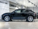 Certified 2025 Porsche Macan image 2