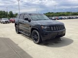 Used 2017 Jeep Grand Cherokee Altitude image 2