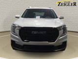 Used 2022 GMC Terrain SLE w/ Driver Convenience Package image 2