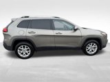 Used 2016 Jeep Cherokee Latitude w/ Cold Weather Group image 5
