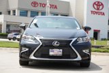 Used 2017 Lexus ES 350 w/ Premium Package image 3