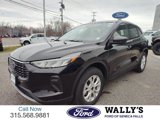 Used 2025 Ford Escape Active w/ Cold Weather Package image 2