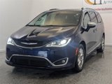 Used 2018 Chrysler Pacifica Limited image 4
