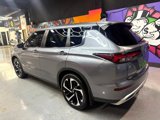 Used 2022 Mitsubishi Outlander SE image 3