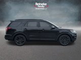 Used 2018 Ford Explorer XLT w/ Equipment Group 202A image 4