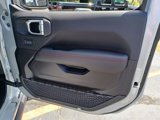 New 2023 Jeep Gladiator Rubicon w/ LED Lighting Group image 6