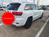 Used 2018 Jeep Grand Cherokee Altitude image 3