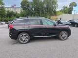 Used 2022 GMC Terrain Denali w/ Denali Premium Package image 2