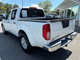 Used 2018 Nissan Frontier SV image 2