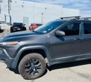 Used 2017 Jeep Cherokee Trailhawk image 2