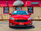 Used 2018 Ford Focus SE w/ SE Appearance Package image 3