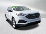 Used 2024 Ford Edge SE image 2