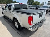 Used 2017 Nissan Frontier SV image 5