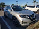 Used 2019 Nissan Rogue SL image 2